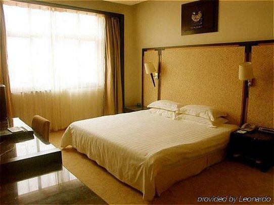 Merryland Resort Guilin Quarto foto